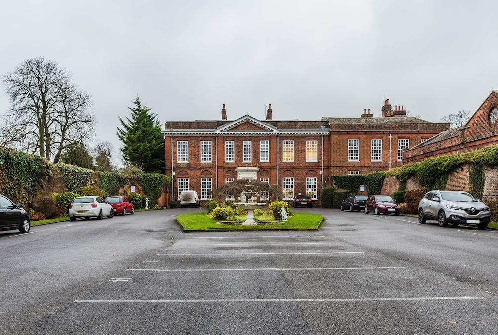 Baylis House Hotel Slough Bagian luar foto