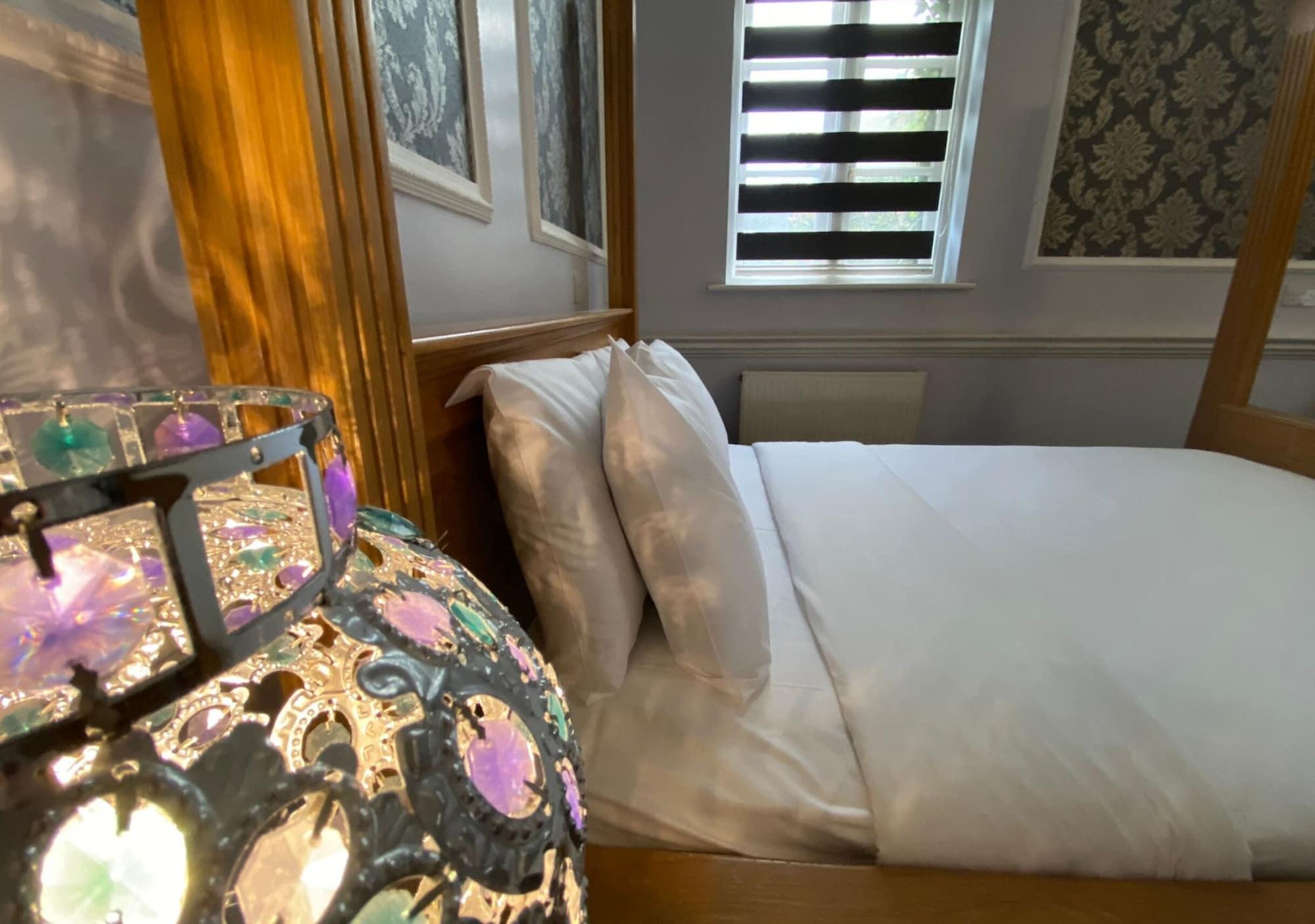 Baylis House Hotel Slough Bagian luar foto