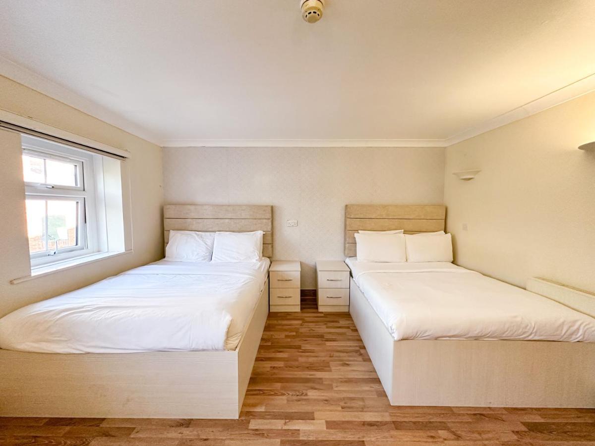 Baylis House Hotel Slough Bagian luar foto