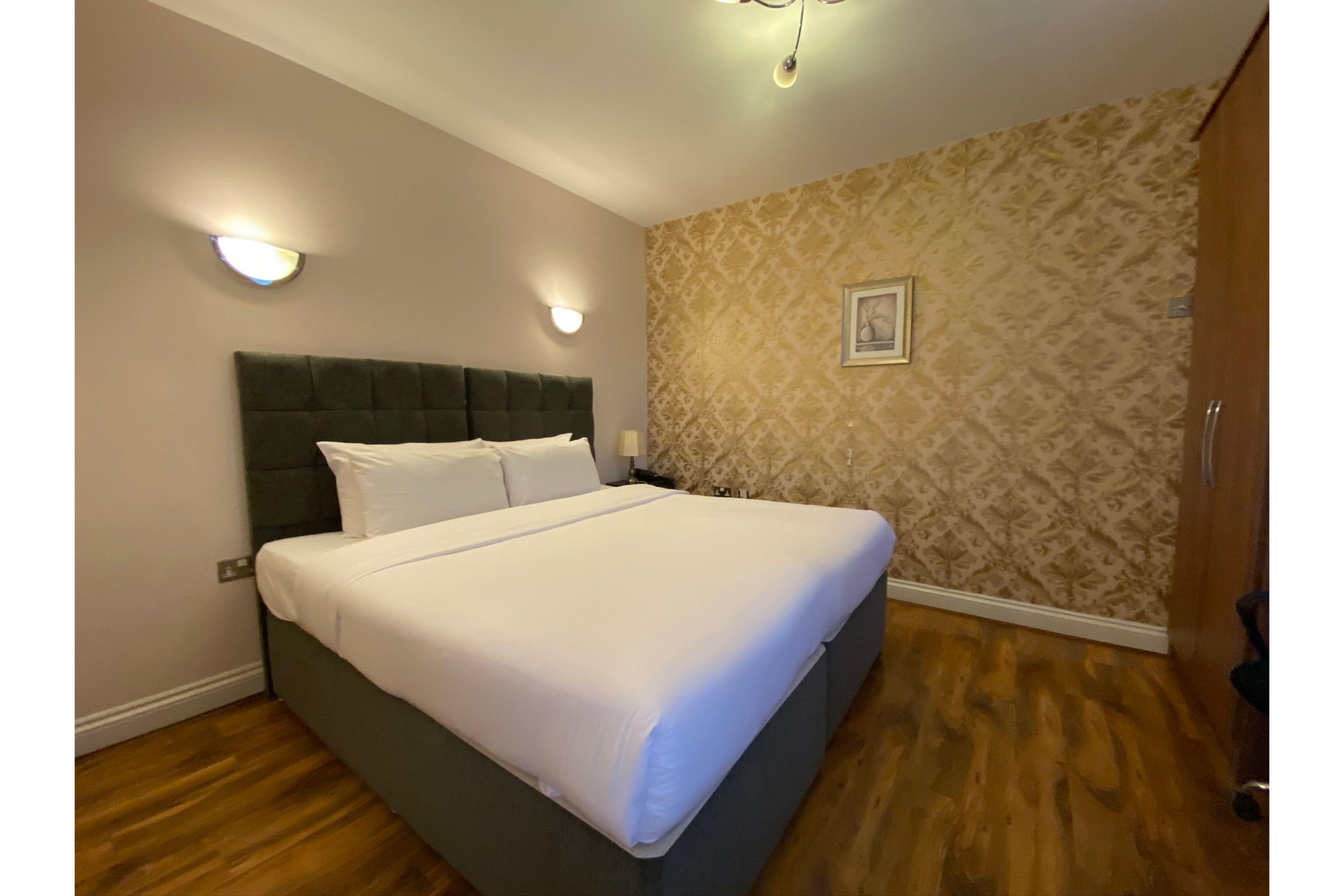 Baylis House Hotel Slough Bagian luar foto