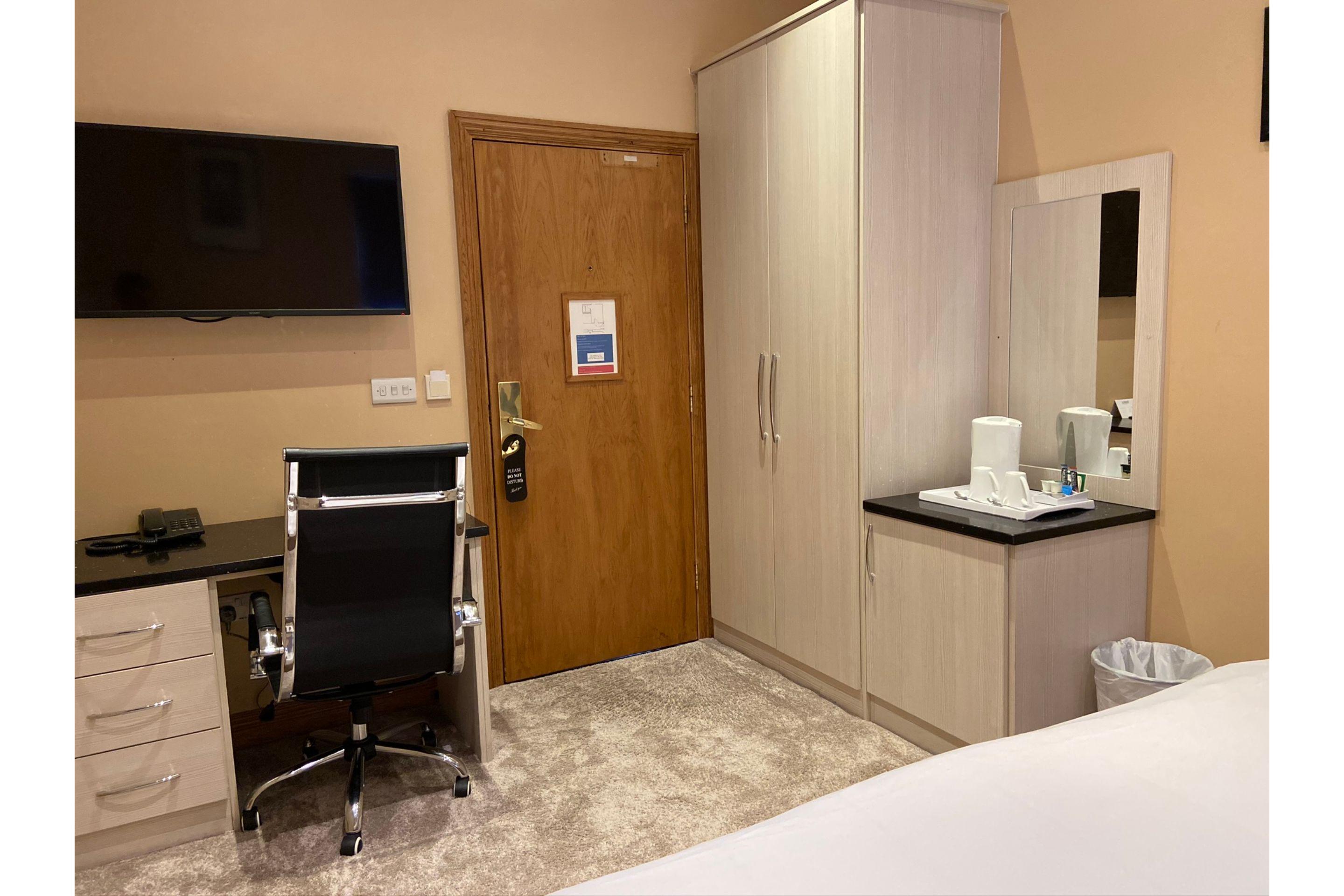 Baylis House Hotel Slough Bagian luar foto