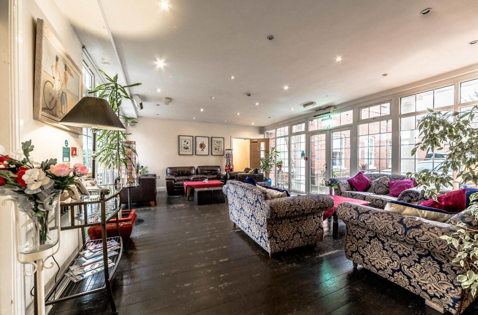 Baylis House Hotel Slough Bagian luar foto