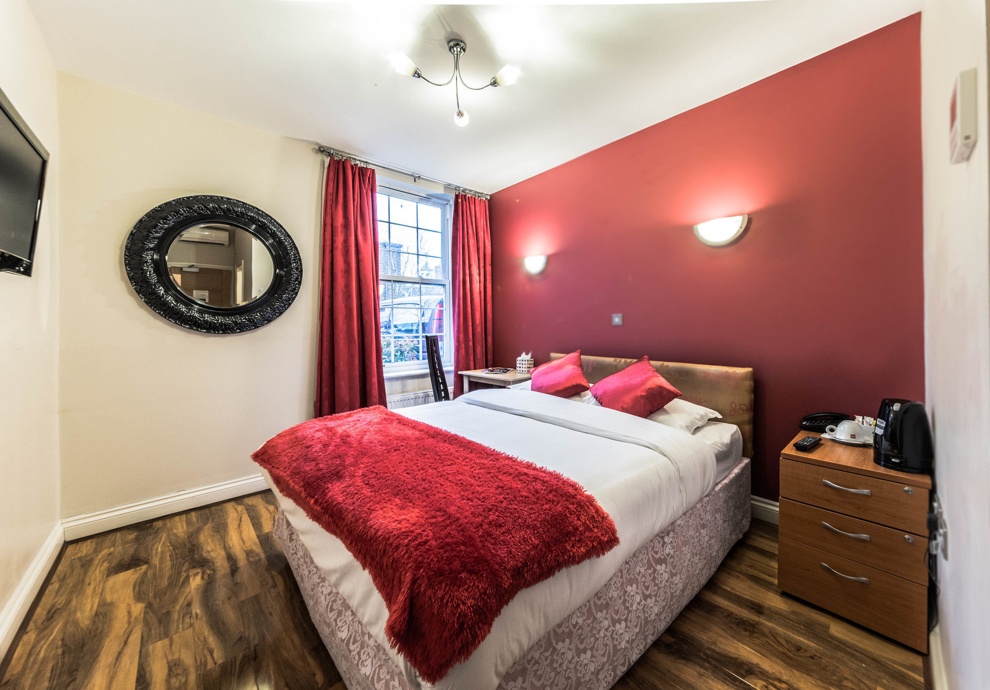 Baylis House Hotel Slough Bagian luar foto