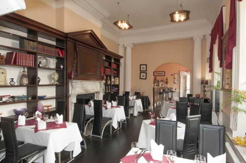 Baylis House Hotel Slough Bagian luar foto