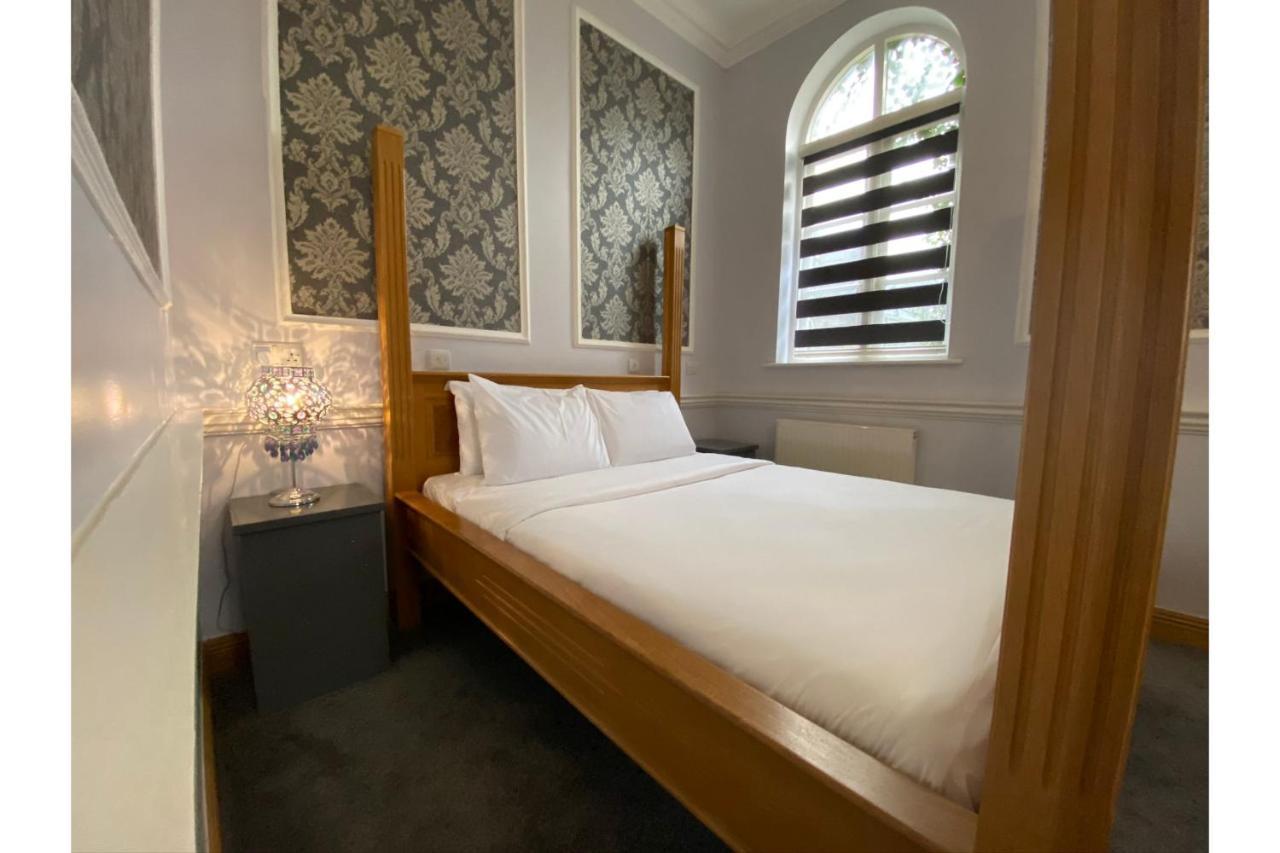 Baylis House Hotel Slough Bagian luar foto